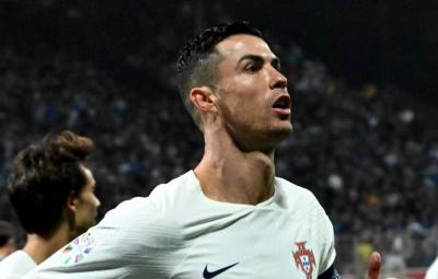 إسبانيا تلحق فرنسا إلى نهائيّات أمم أوروبّا... وإطلاق نار يوقف مواجهة بلجيكا والسويد's Image