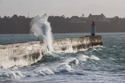 Tempête Ciaran : vigilance rouge pour...'s Image