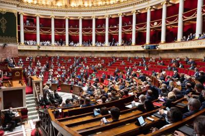 Loi immigration : les conditions des...'s Image