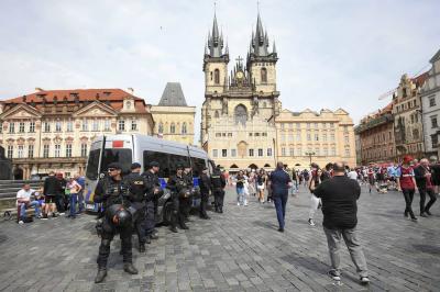 Prague : au moins dix morts et des...'s Image