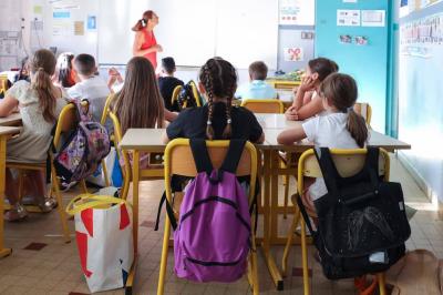 Uniforme à l’école : une quinzaine...'s Image