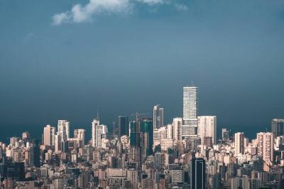 تداعيات الحرب بالأرقام على السياحة والعقارات وقطاع الاعمال's Image
