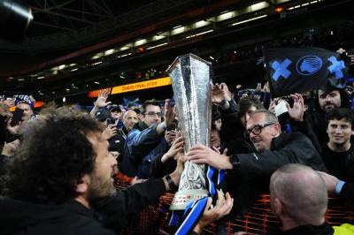 أتالانتا الإيطاليّ يبدّد أحلام ليفركوزن ويتوّج بطل 