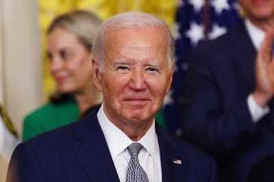  « Répète encore » : Joe Biden se...'s Image