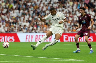 في إسبانيا... ريال مدريد لم يقنع بعد جماهيره's Image