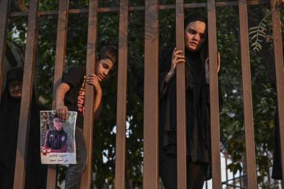 المرتقونَ راجعون... وأولئك عابرون كصدًى عابر!!!'s Image