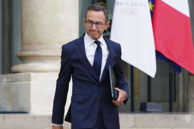 Football : Bruno Retailleau veut un...'s Image