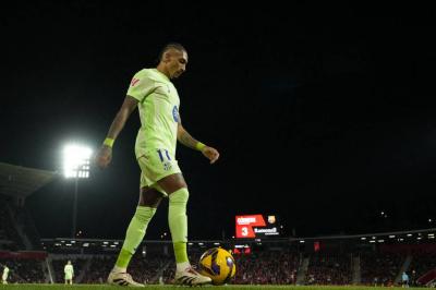 برشلونة استعاد زمام المبادرة في إسبانيا وبايرن ميونيخ ودّع كأس ألمانيا باكرًا وإنكلترا تنتظر الليلة عاصفة من المواجهات الناريّة's Image