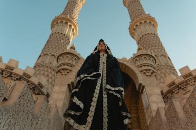 L'Abaya : la tradition en habit de...'s Image