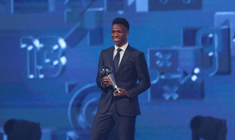 هؤلاء هم نجوم كرة قدم حرموا من جائزة أفضل لاعب في العالم's Image