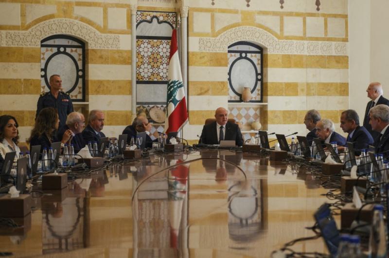 لبنان دولة الفجوات و