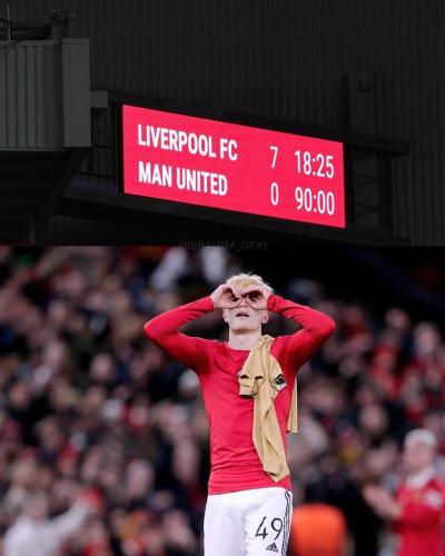 في إنكلترا... ليفربول يدمّر دفاعات مانشستر يونايتد ويسحقه (فيديو)'s Image