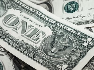 الدولار يستريح على معدلات مرتفعة ويتحضر لــ
